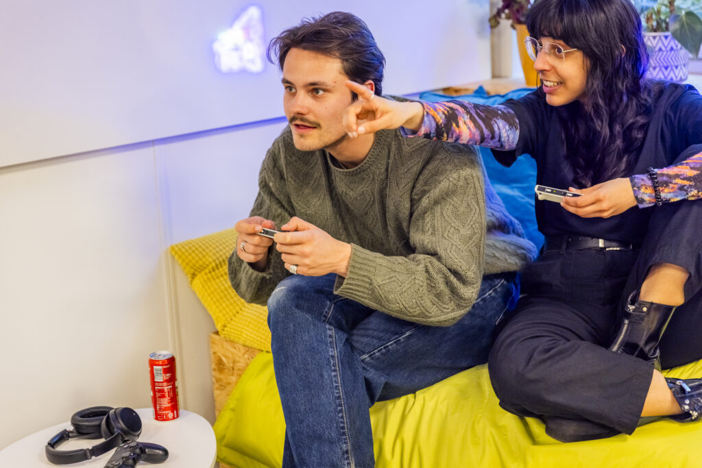 jongvolwassenen die gamen